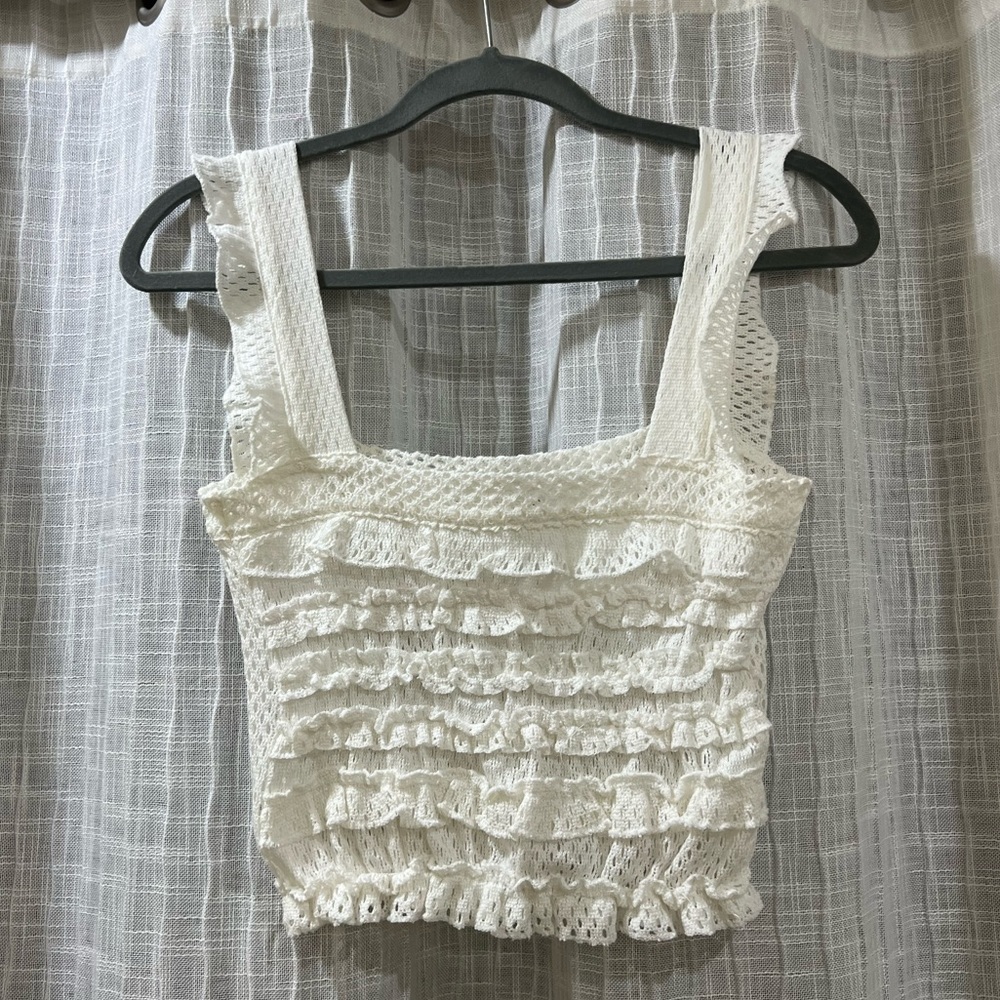 White crop top